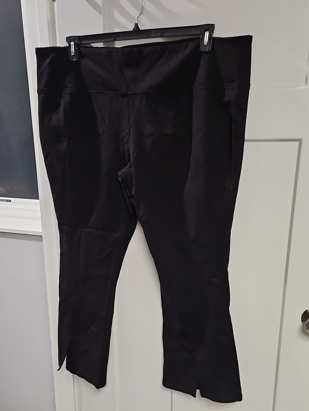 Terra & Sky Black Cropped Stretch Ankle Pants